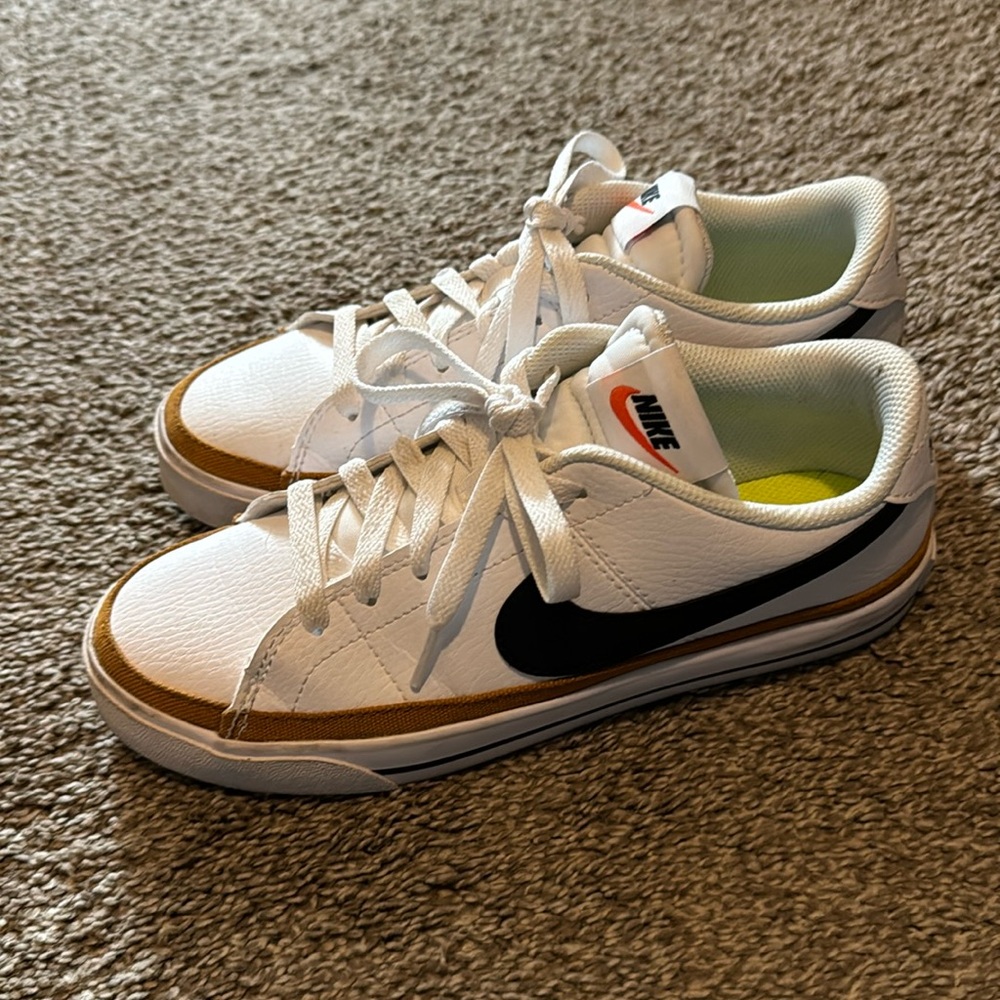 Nike womens Court Legacy Next Nature